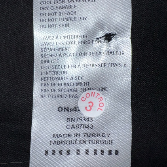 Brand New With Tags Guide London Henley Long Sleeve - Picture 8 of 9